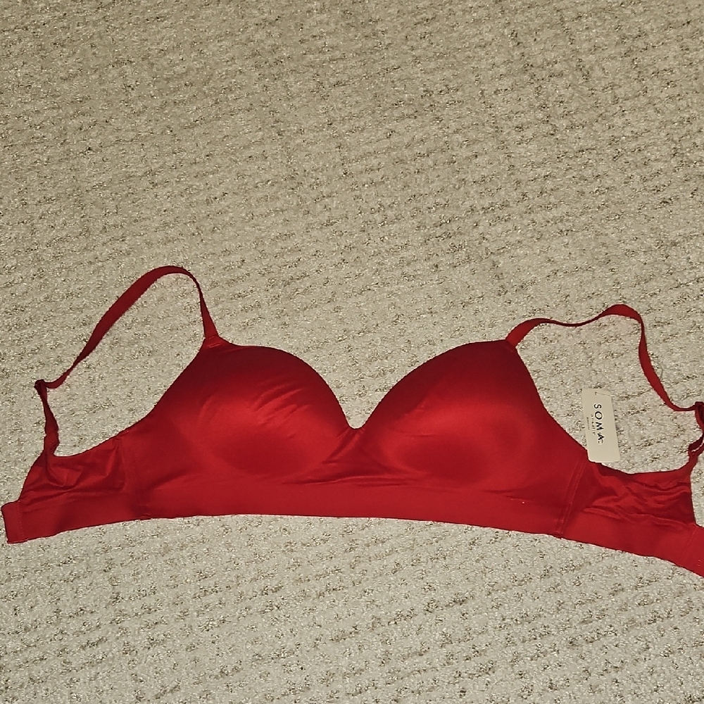 Soma Red Bra with Molded Cups and Adjustable Straps NWT